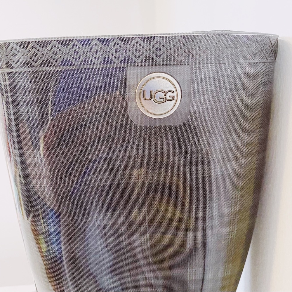 shaye rain boots by ugg